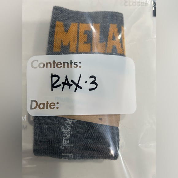 Melanzana Medium Multisport Thin Socks Grey Black Yellow NWT Merino Wool Melly - Picture 3 of 3